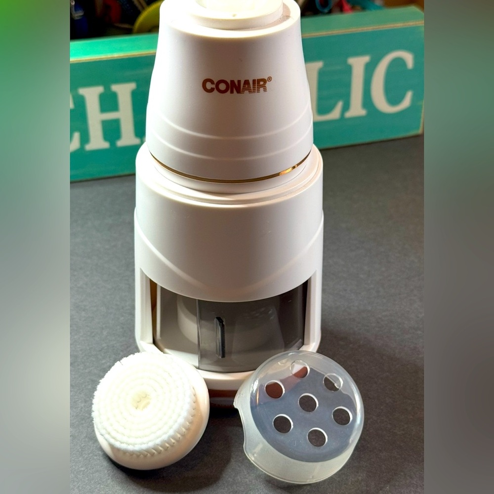💦Conair True Glow Sonic Facial Brush💦